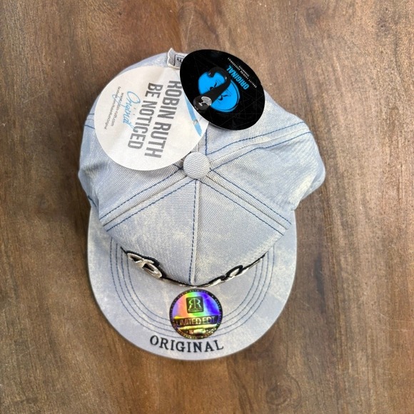 NWT Robin Ruth BERLIN Embroidered Snapback Hat Flat Brim‎ OS  Limited Edition - Picture 2 of 6